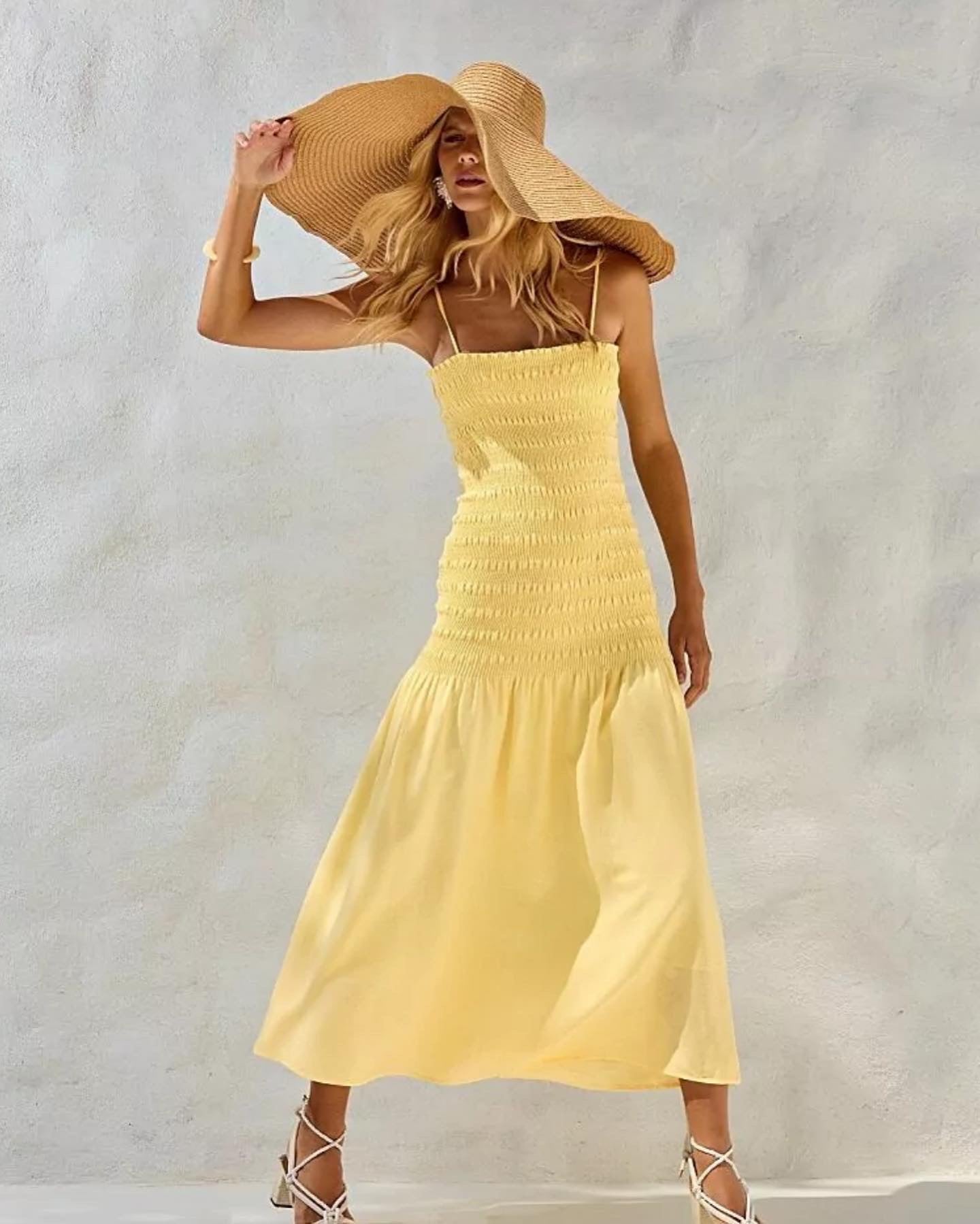 Vestido em linho lastex