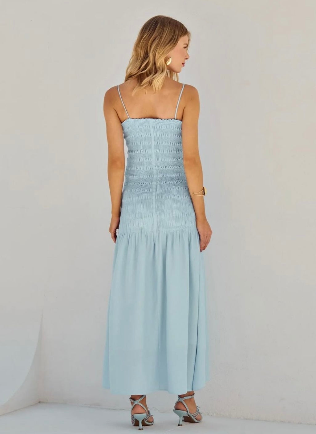 Vestido em linho lastex