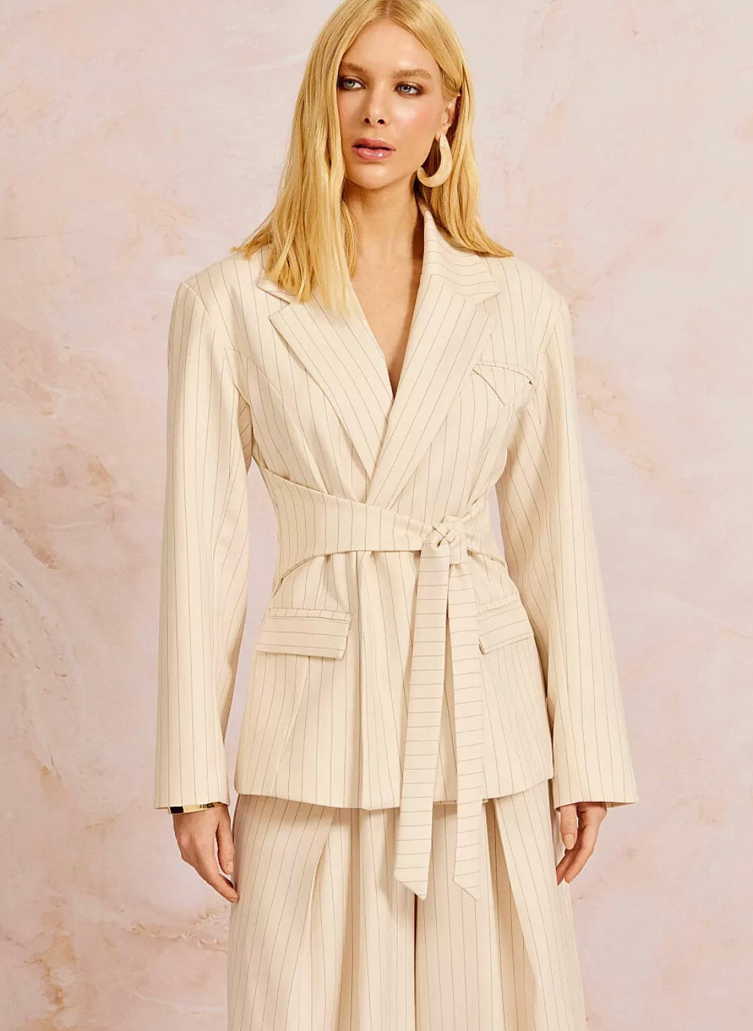 Blazer Risca de Giz Laço