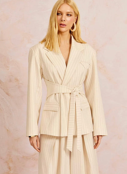 Blazer Risca de Giz Laço