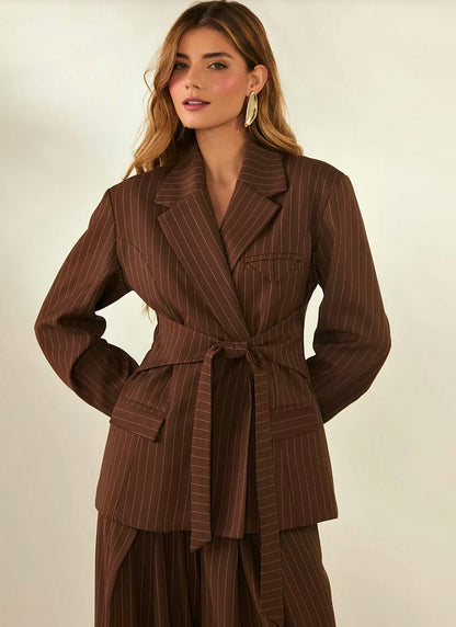 Blazer Risca de Giz Laço