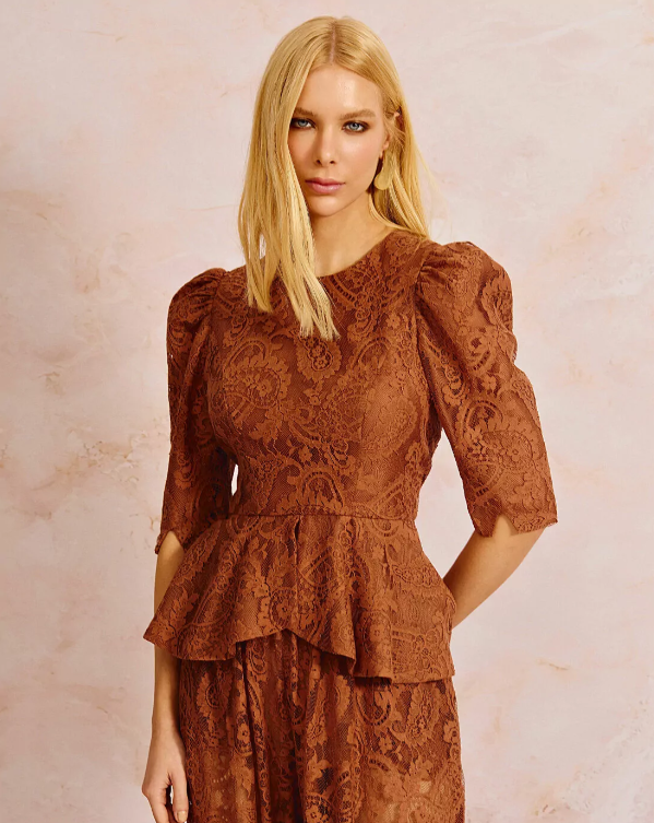 Blusa Peplum Renda